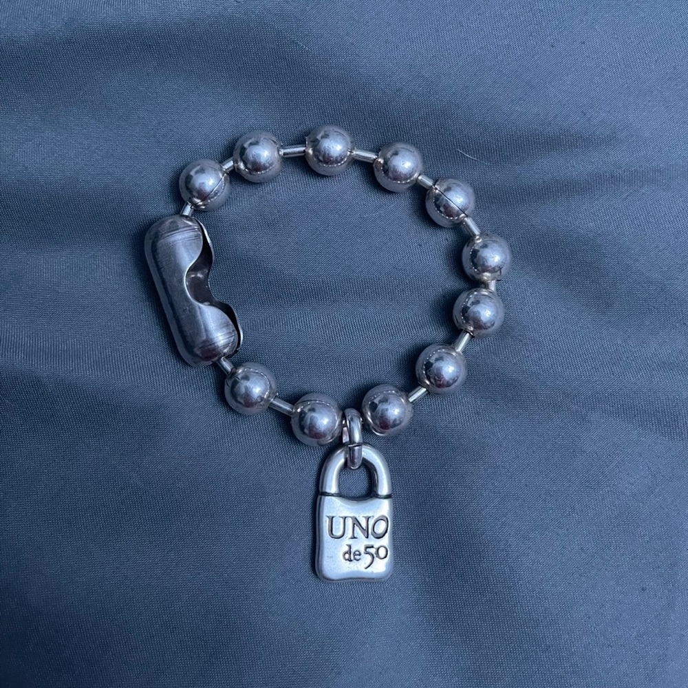 Uno de 50 Snowflake Bracelet - 7.5in